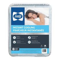 Protège-matelas ajusté imperméable à refroidissement instantané, doux, respirant avec un dessus en coton lavable en machine, de la marque Sealy.